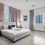 Stylish 2 Bedroom Apt With Free Parking & Fast Wifi